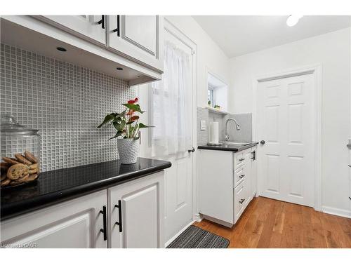 75 Ray Street N, Hamilton, ON - Indoor Photo Showing Kitchen