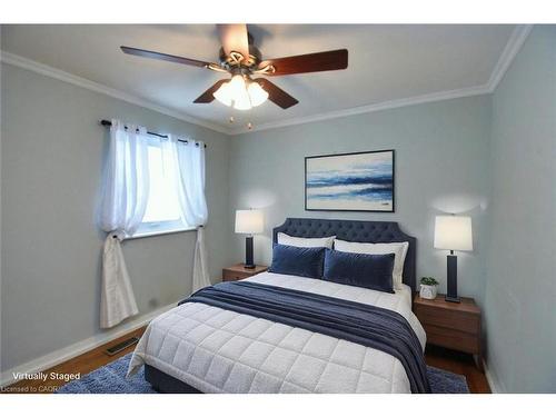 158 Howe Avenue, Hamilton, ON - Indoor Photo Showing Bedroom