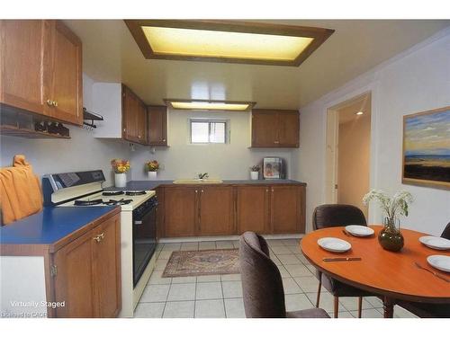 158 Howe Avenue, Hamilton, ON - Indoor