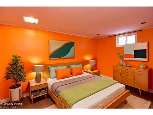 158 Howe Avenue, Hamilton, ON - Indoor Photo Showing Bedroom