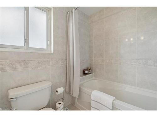 1902 Beechknoll Avenue, Mississauga, ON - Indoor Photo Showing Bathroom