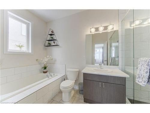 20 Stier Road, New Hamburg, ON - Indoor Photo Showing Bathroom