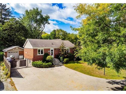 550 Fourth Line  Oakville, ON L6L 5A7