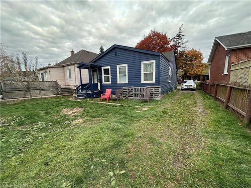 21 Stapleton Avenue, Hamilton, ON - Outdoor