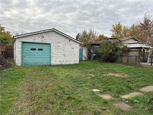 21 Stapleton Avenue, Hamilton, ON - Outdoor