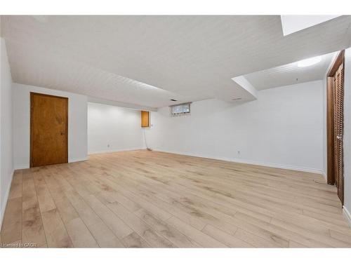 131 Woodbend Crescent, Waterloo, ON - Indoor Photo Showing Other Room