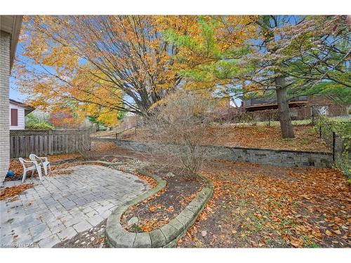 131 Woodbend Crescent, Waterloo, ON - Outdoor