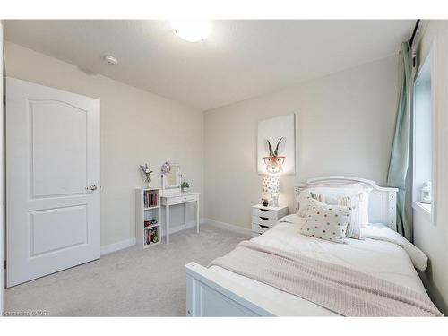 116 Whithorn Crescent, Caledonia, ON - Indoor Photo Showing Bedroom