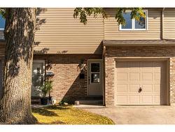 6-1396 Upper Ottawa Street  Hamilton, ON L8W 1R1