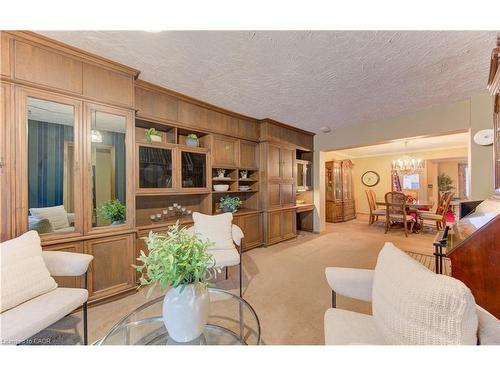 48 Dupont Street E, Waterloo, ON 