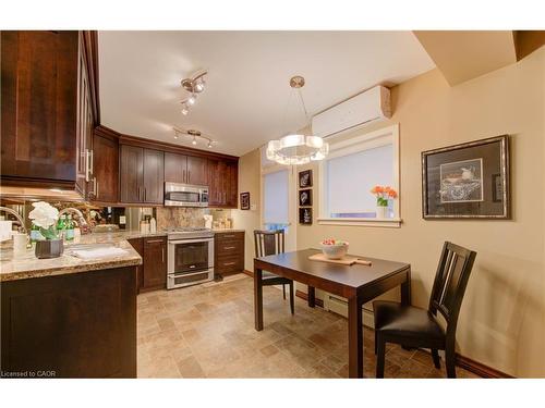 48 Dupont Street E, Waterloo, ON 