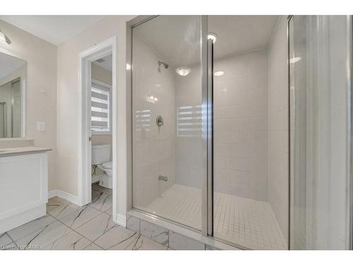 285 Broadacre Drive, Kitchener, ON - Indoor Photo Showing Bathroom