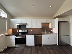 2-15 Helena Feasby Street  Kitchener, ON N2E 4L4