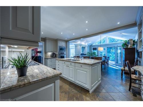 1338 Prince Albert Court, Mississauga, ON - Indoor Photo Showing Other Room