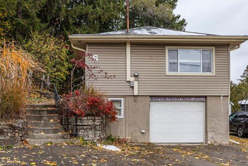 6 Begue Street, Dundas, ON - Outdoor With Exterior