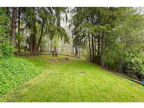 6 Begue Street, Dundas, ON - Outdoor