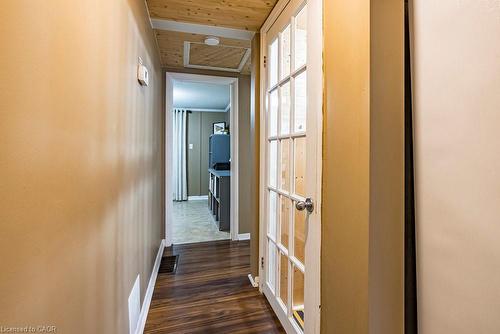 6 Begue Street, Dundas, ON - Indoor Photo Showing Other Room