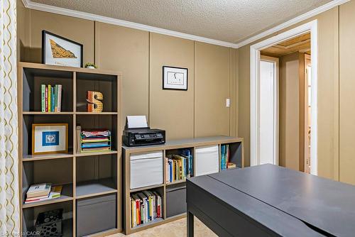 6 Begue Street, Dundas, ON - Indoor