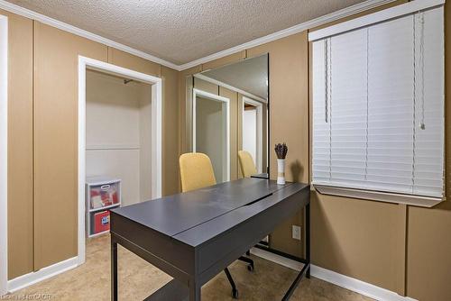 6 Begue Street, Dundas, ON - Indoor Photo Showing Office