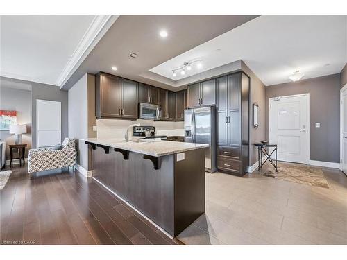 606-160 Macdonell Street, Guelph, ON - Indoor Photo Showing Kitchen With Upgraded Kitchen