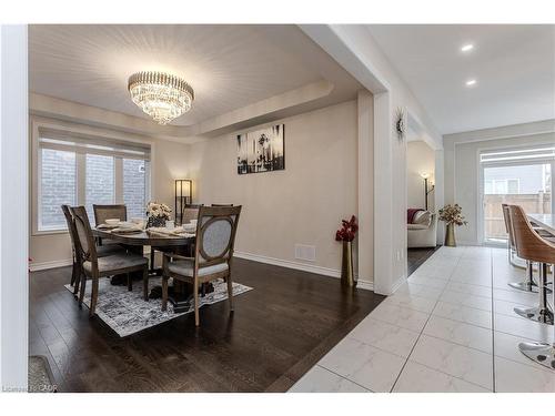 39 Mcwatters Street, Binbrook, ON - Indoor Photo Showing Dining Room