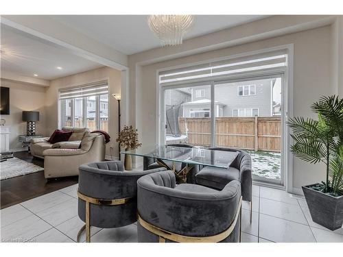 39 Mcwatters Street, Binbrook, ON - Indoor Photo Showing Living Room