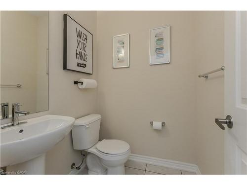 39 Mcwatters Street, Binbrook, ON - Indoor Photo Showing Bathroom