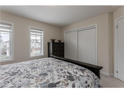 39 Mcwatters Street, Binbrook, ON - Indoor Photo Showing Bedroom