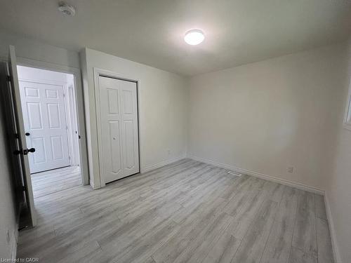 Upper-22 Macoomb Drive, Welland, ON - Indoor Photo Showing Other Room