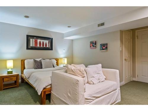 2372 Carrington Place, Oakville, ON - Indoor Photo Showing Bedroom