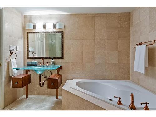 2372 Carrington Place, Oakville, ON - Indoor Photo Showing Bathroom