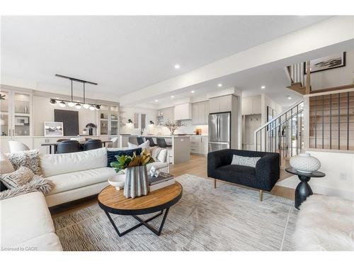 83 Dunnigan Drive, Kitchener, ON - Indoor Photo Showing Living Room