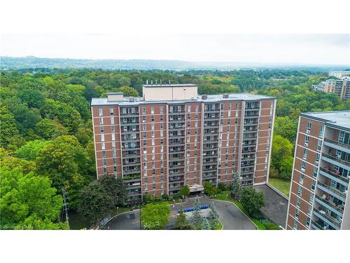 1401-1968 Main Street W, Hamilton, ON - Outdoor
