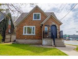 UPPER-3 Locust Street  Kitchener, ON N2H 1W6