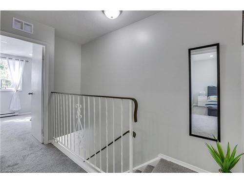 19-271 Thames Street, Ingersoll, ON - Indoor Photo Showing Other Room