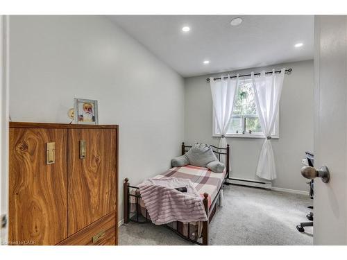 19-271 Thames Street, Ingersoll, ON - Indoor