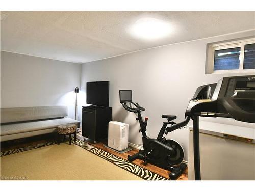 98-11 Harrisford Street, Hamilton, ON - Indoor Photo Showing Gym Room