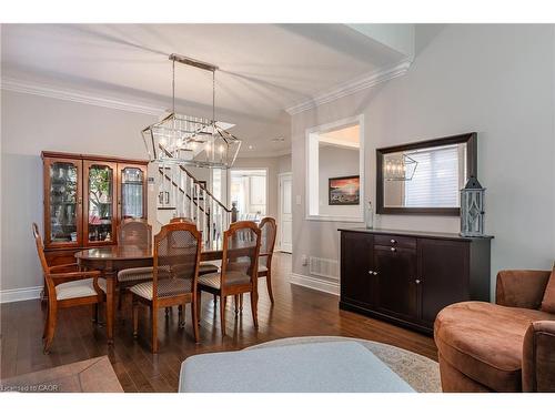 2124 Blackforest Crescent, Oakville, ON - Indoor Photo Showing Dining Room