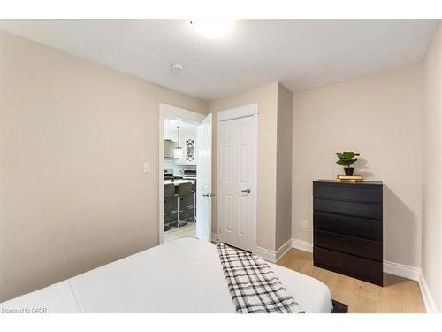 171 Britannia Avenue, Hamilton, ON - Indoor Photo Showing Bedroom