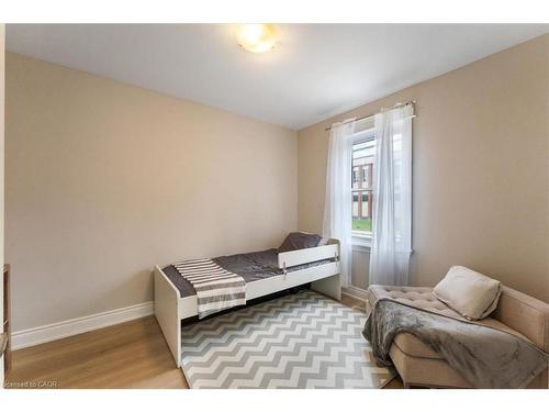 171 Britannia Avenue, Hamilton, ON - Indoor Photo Showing Bedroom