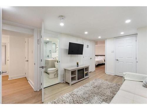 171 Britannia Avenue, Hamilton, ON - Indoor