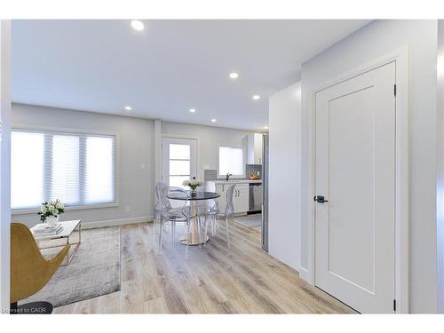 242 East 28Th Street, Hamilton, ON - Indoor Photo Showing Dining Room