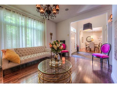 75 Wagon Street, Kitchener, ON - Indoor Photo Showing Living Room
