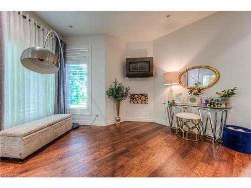 75 Wagon Street, Kitchener, ON - Indoor Photo Showing Other Room