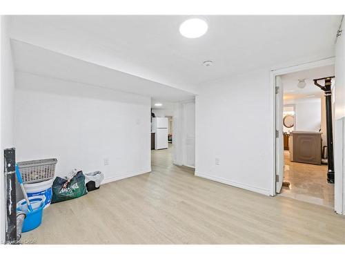 19 Winthrop Place, Stoney Creek, ON - Indoor Photo Showing Other Room