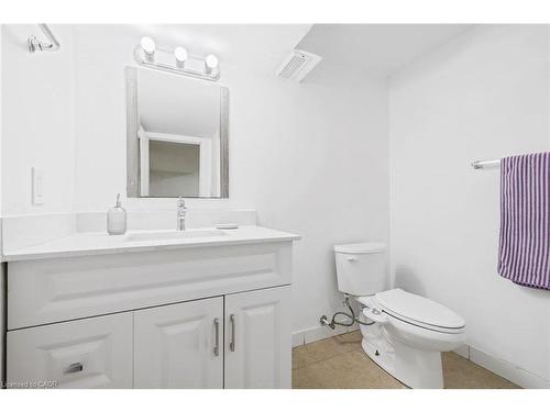 19 Winthrop Place, Stoney Creek, ON - Indoor Photo Showing Bathroom
