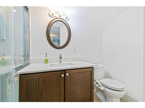 19 Winthrop Place, Stoney Creek, ON - Indoor Photo Showing Bathroom