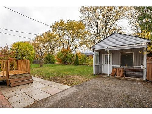 19 Winthrop Place, Stoney Creek, ON - Outdoor With Deck Patio Veranda