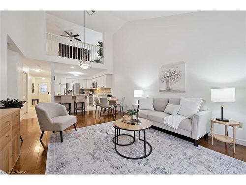 92 Schroder Crescent, Guelph, ON - Indoor Photo Showing Living Room