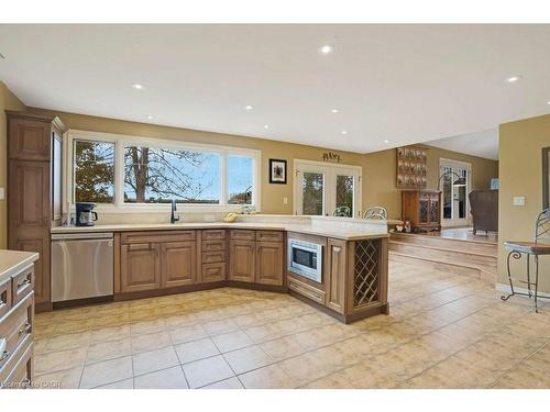 5511 Second Line, Erin, ON - Indoor Photo Showing Kitchen